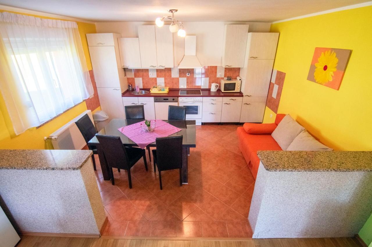 Отель Soul Vacation Кореница Экстерьер фото