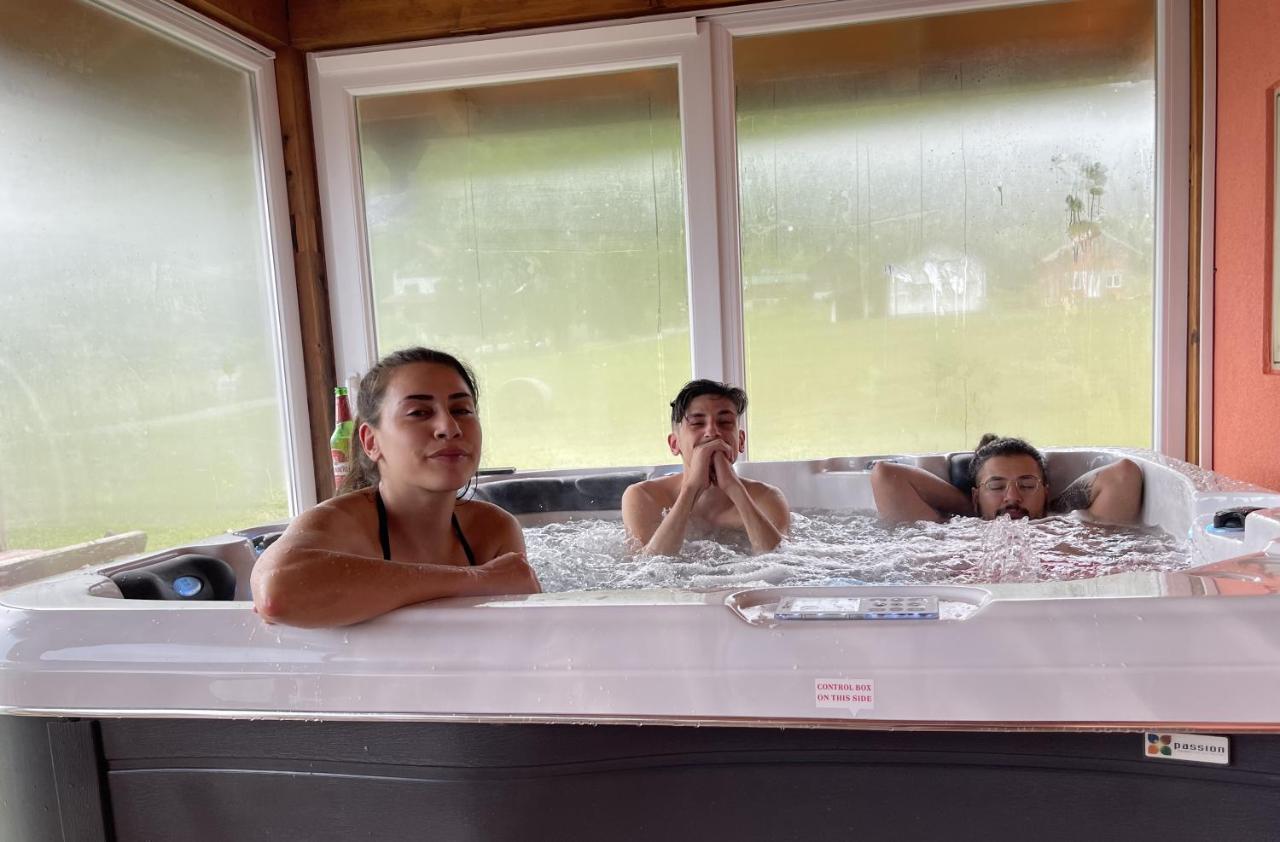 Отель Soul Vacation Кореница Экстерьер фото